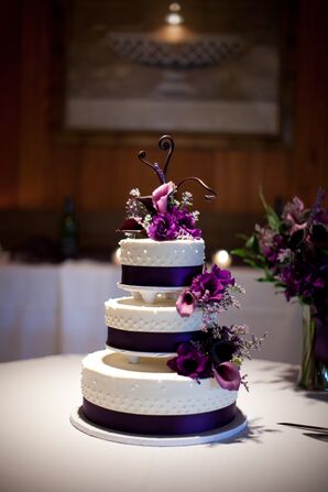 Black and White Wedding Cake with Purple Calla Lilies