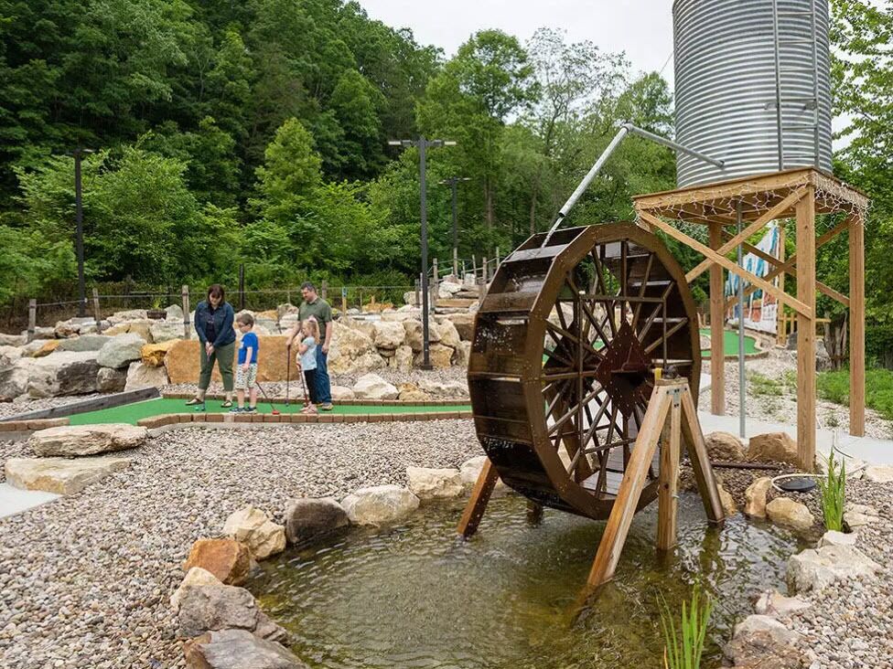 Picture of Red River Gorge Mini golf