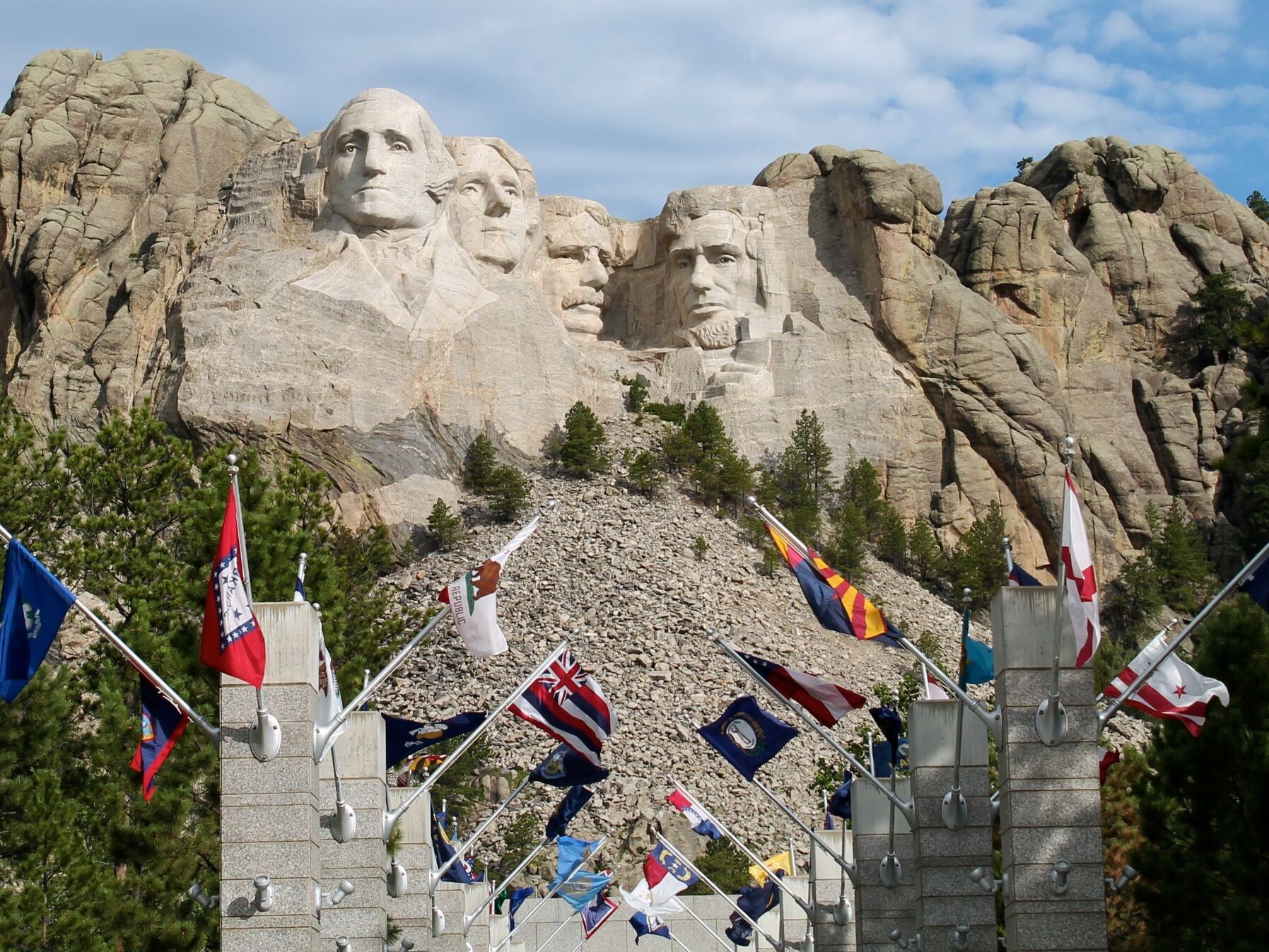 Picture of Mount Rushmore National Memorial