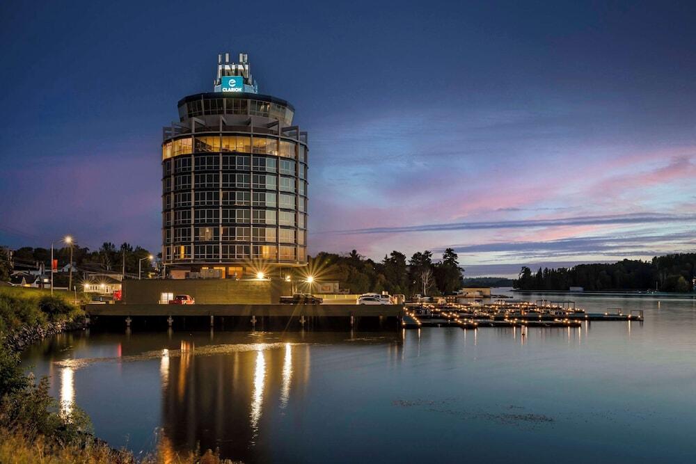 Picture of Clarion Lakeside Inn & Conference Centre