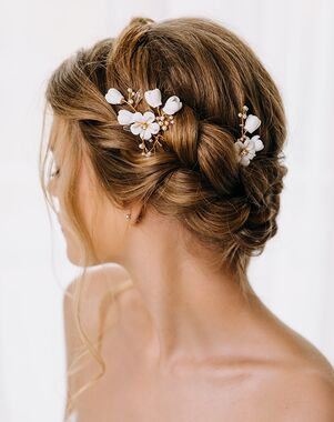 Wedding Hair Pins, Clips & Combs | The Knot