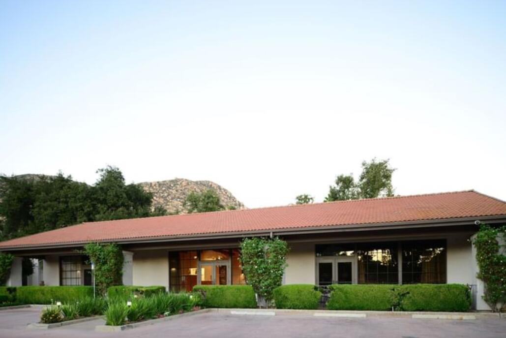 Picture of Riviera Oaks Resort & Racquet Club