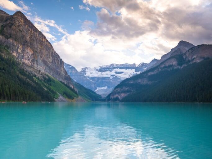 Picture of Lake Louise