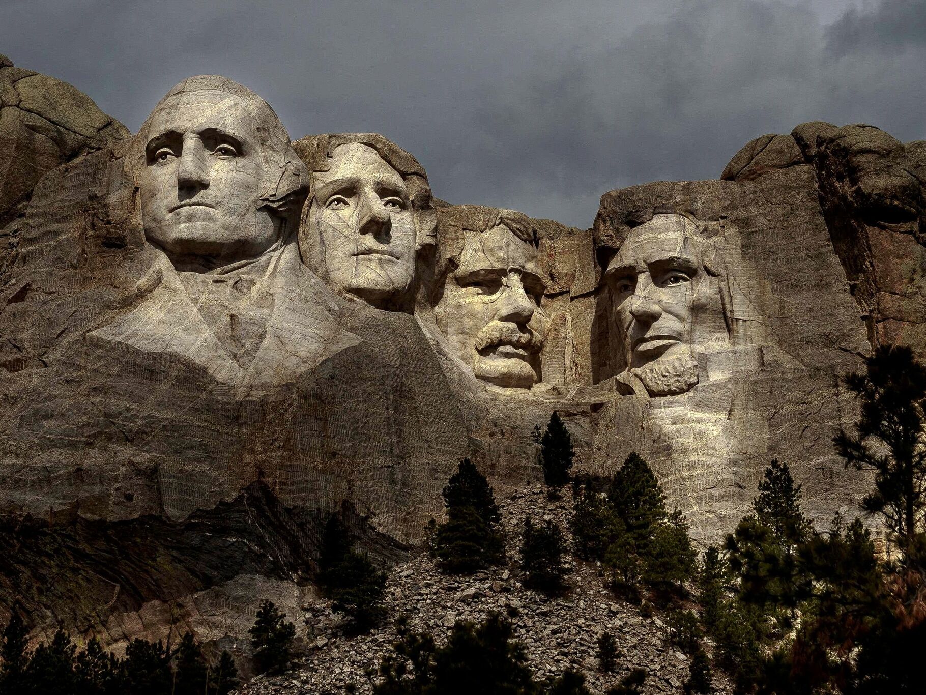 Picture of Mount Rushmore National Memorial