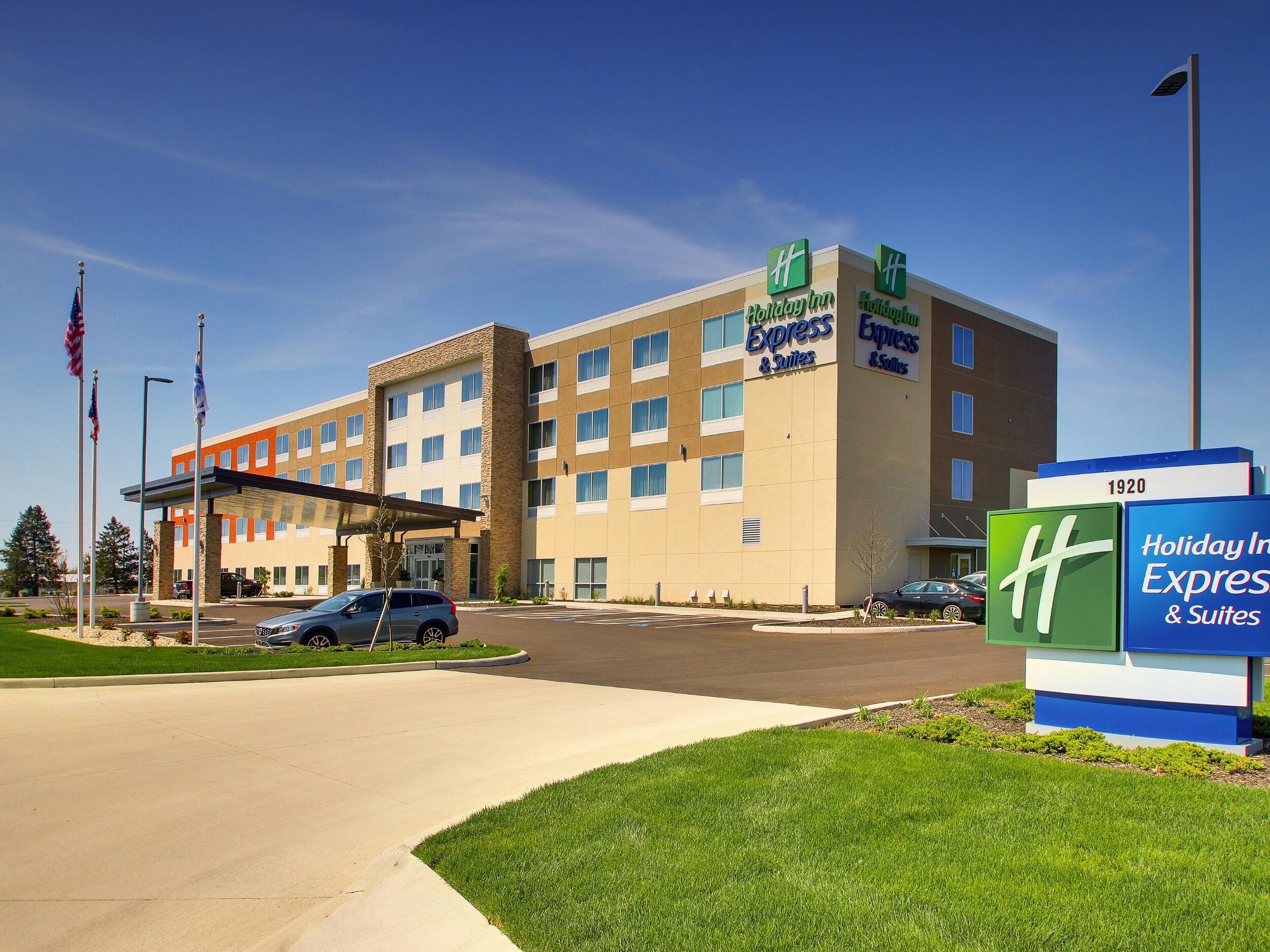 Picture of Holiday Inn Express & Suites Findlay North, an IHG Hotel