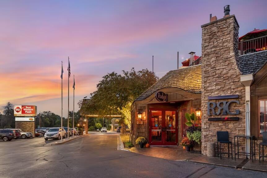 Picture of Best Western Plus White Bear Country Inn
