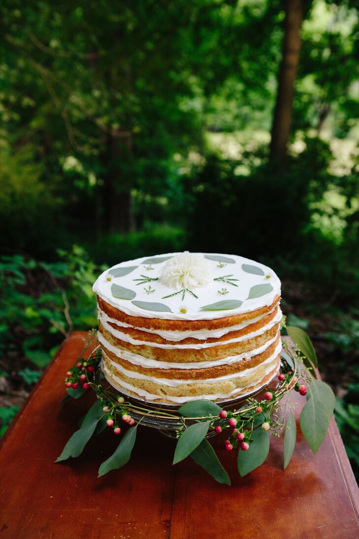 The delicious naked cake was topped with a lovely fresh flower motif.