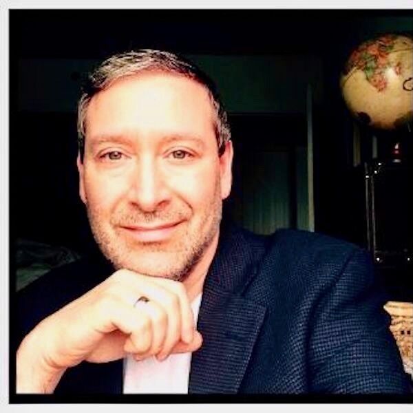 Picture of Dr. Manuel Simons - Officiant