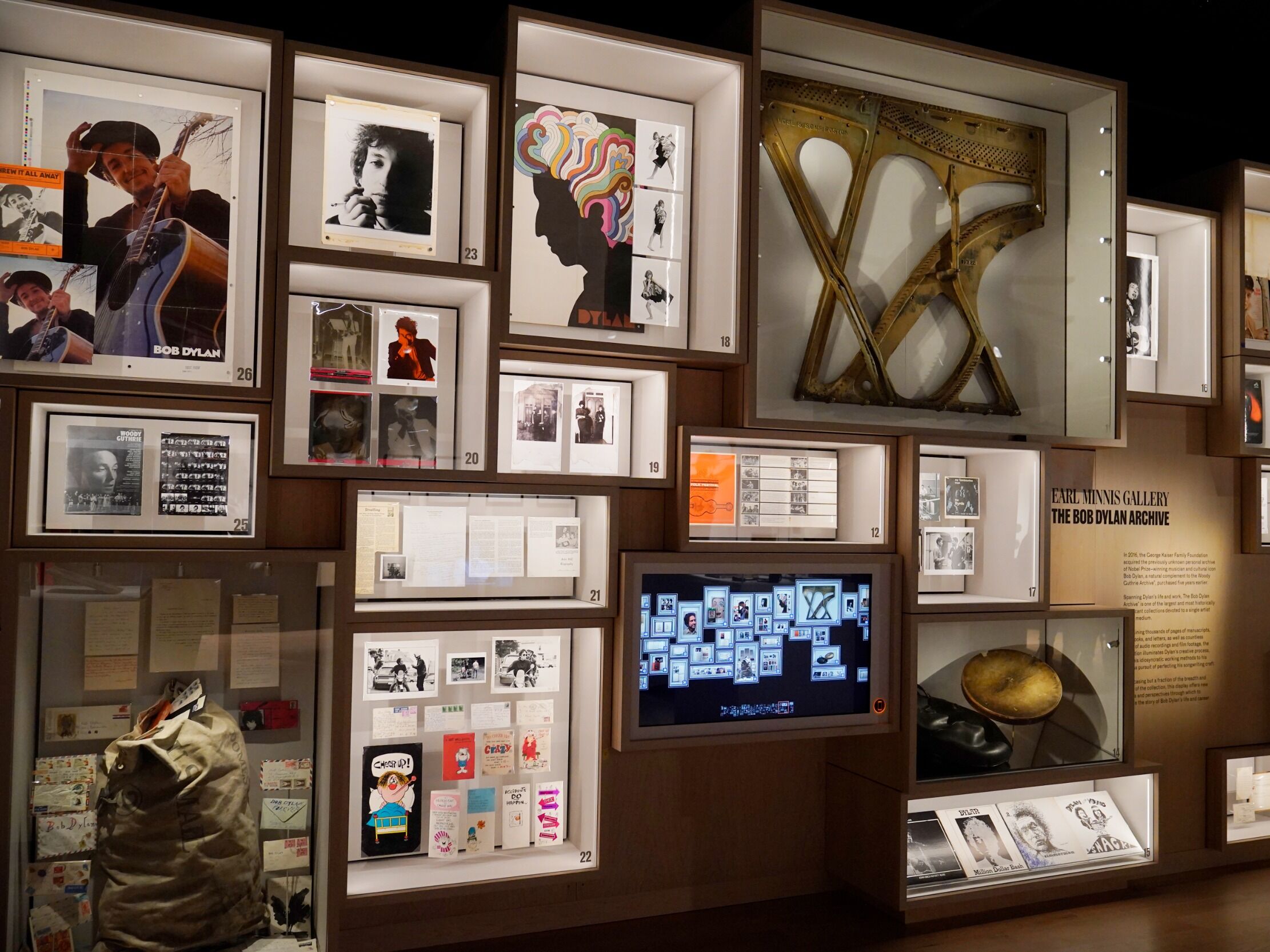 Picture of Bob Dylan Center