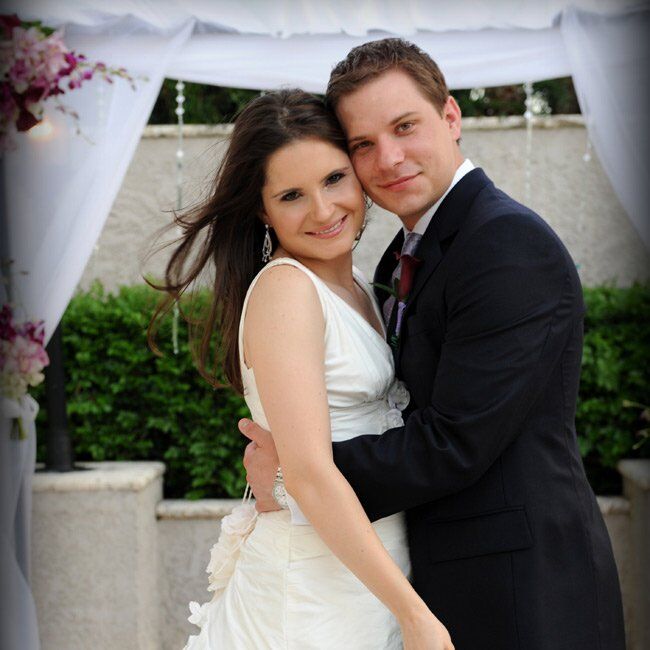 It wasn't exactly all Greek to Aileen when her then-boyfriend of five years Josh decided to pop the question while the couple vacationed in Athens. Sh