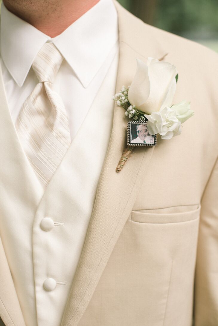 "On Drew's boutonniere, I had my florist put pictures of two uncles that had passed away that Drew was very close to," says Ashley.
