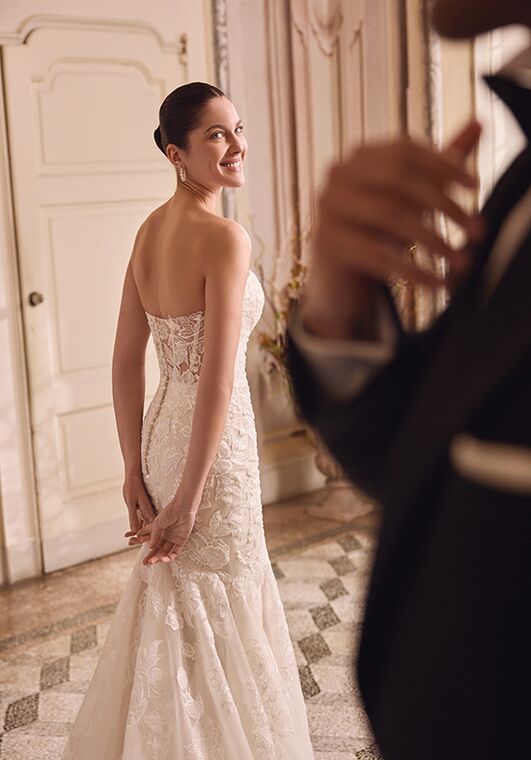 Justin Alexander Lorenna Fit-and-Flare Wedding Dress - 4
