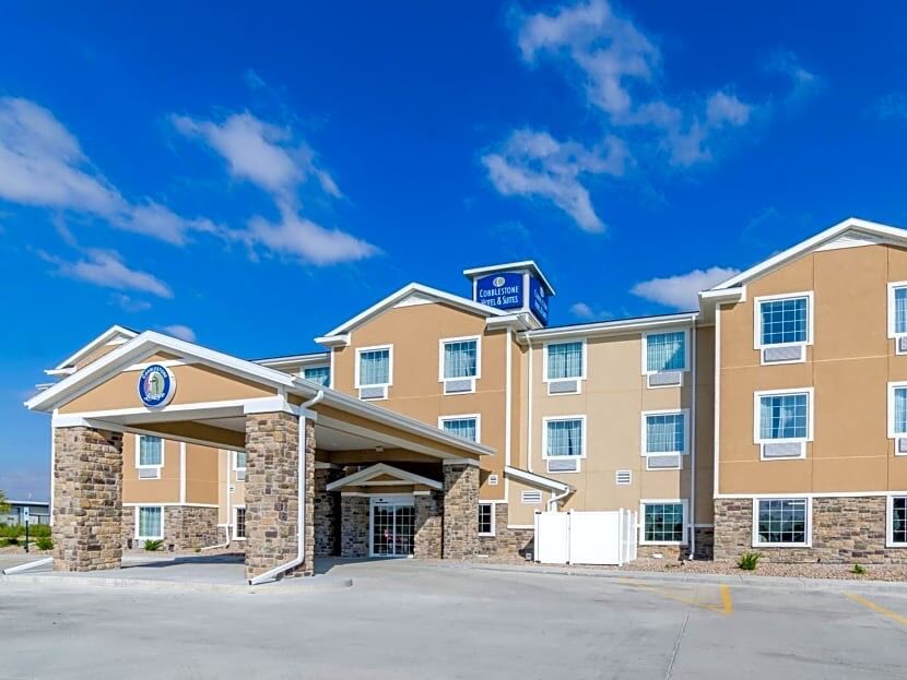 Picture of Cobblestone Hotel and Suites