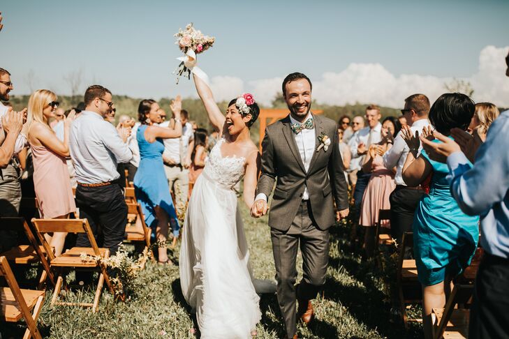 Jess Daniel and Donny Hart invited guests to their new home in Lake Leelanau, Michigan, for a casual  backyard wedding. A colorful invitation suite wi