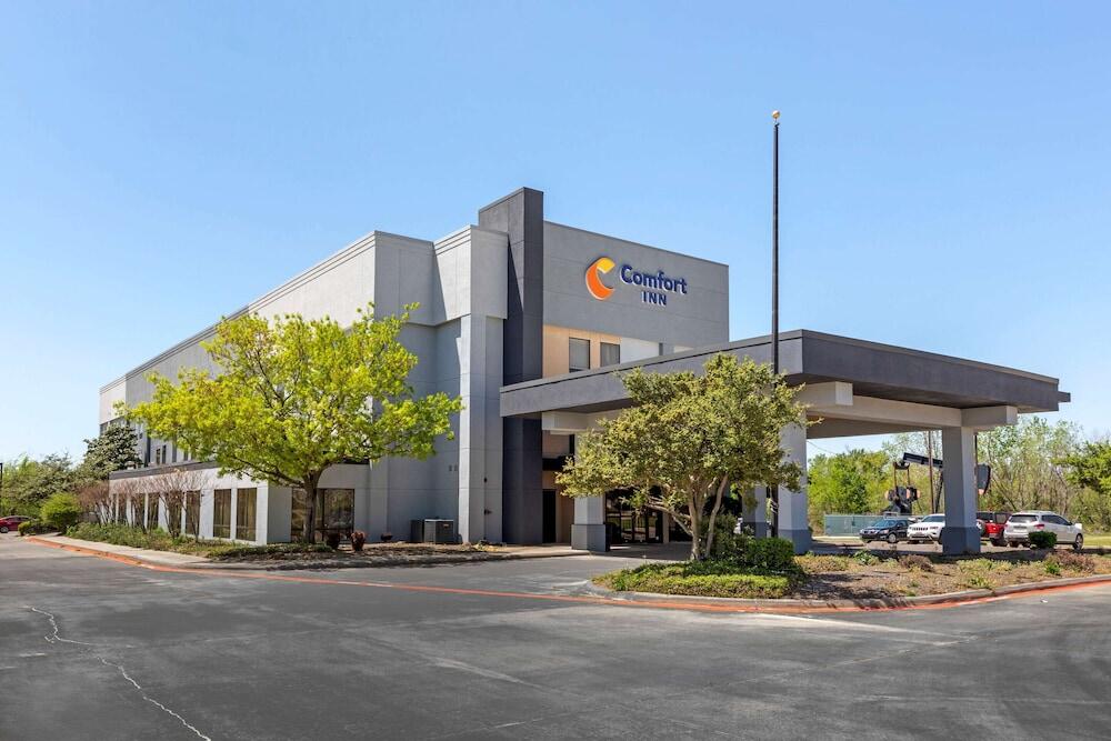 Picture of Comfort Inn Sherman