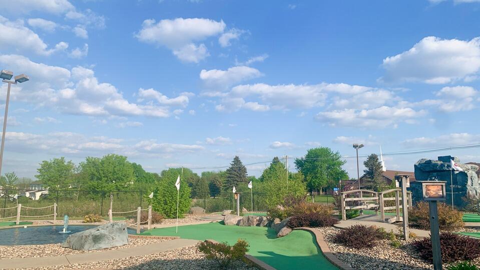 Picture of Water's Edge Mini Golf - Owatonna