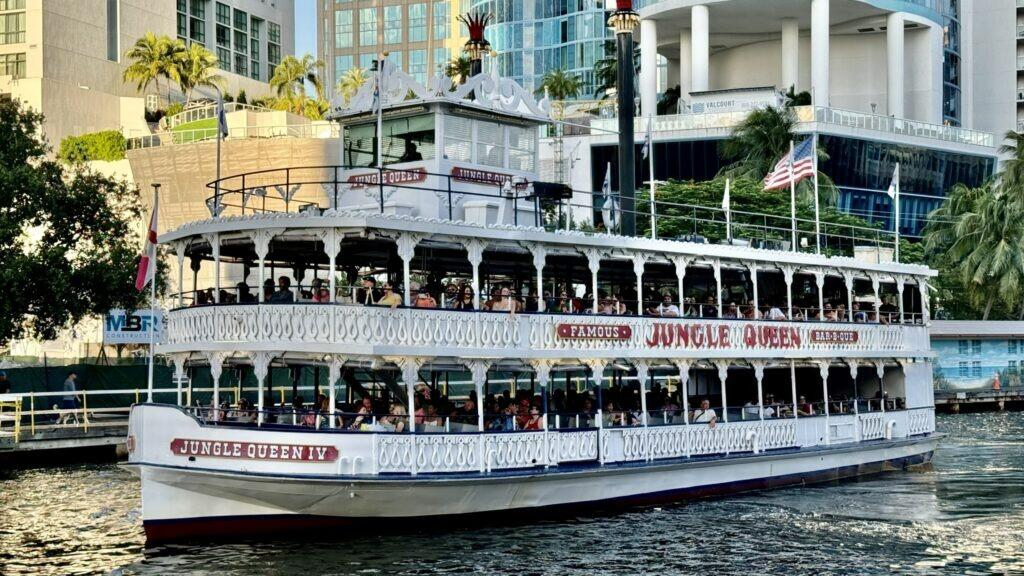 Picture of Jungle Queen Riverboat
