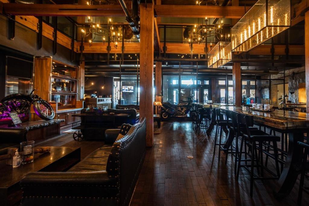 Picture of The Iron Horse Hotel