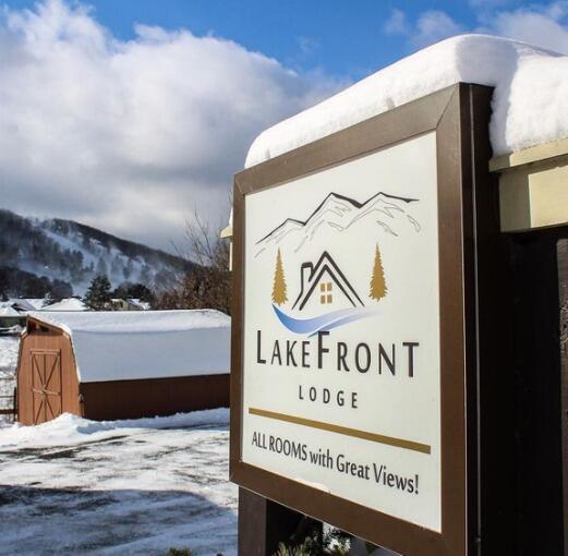 Picture of LakeFront Lodge