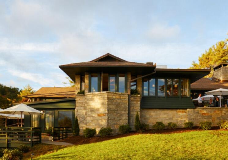 Picture of Skyline Lodge