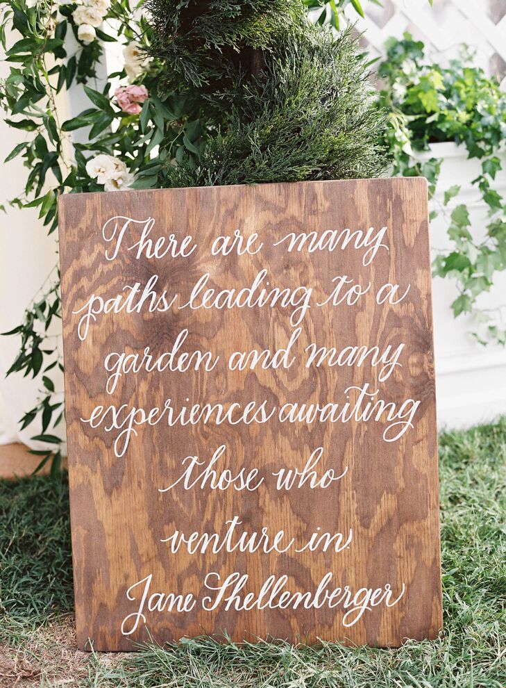 A custom wooden sign with beautiful script added a sentimental touch.