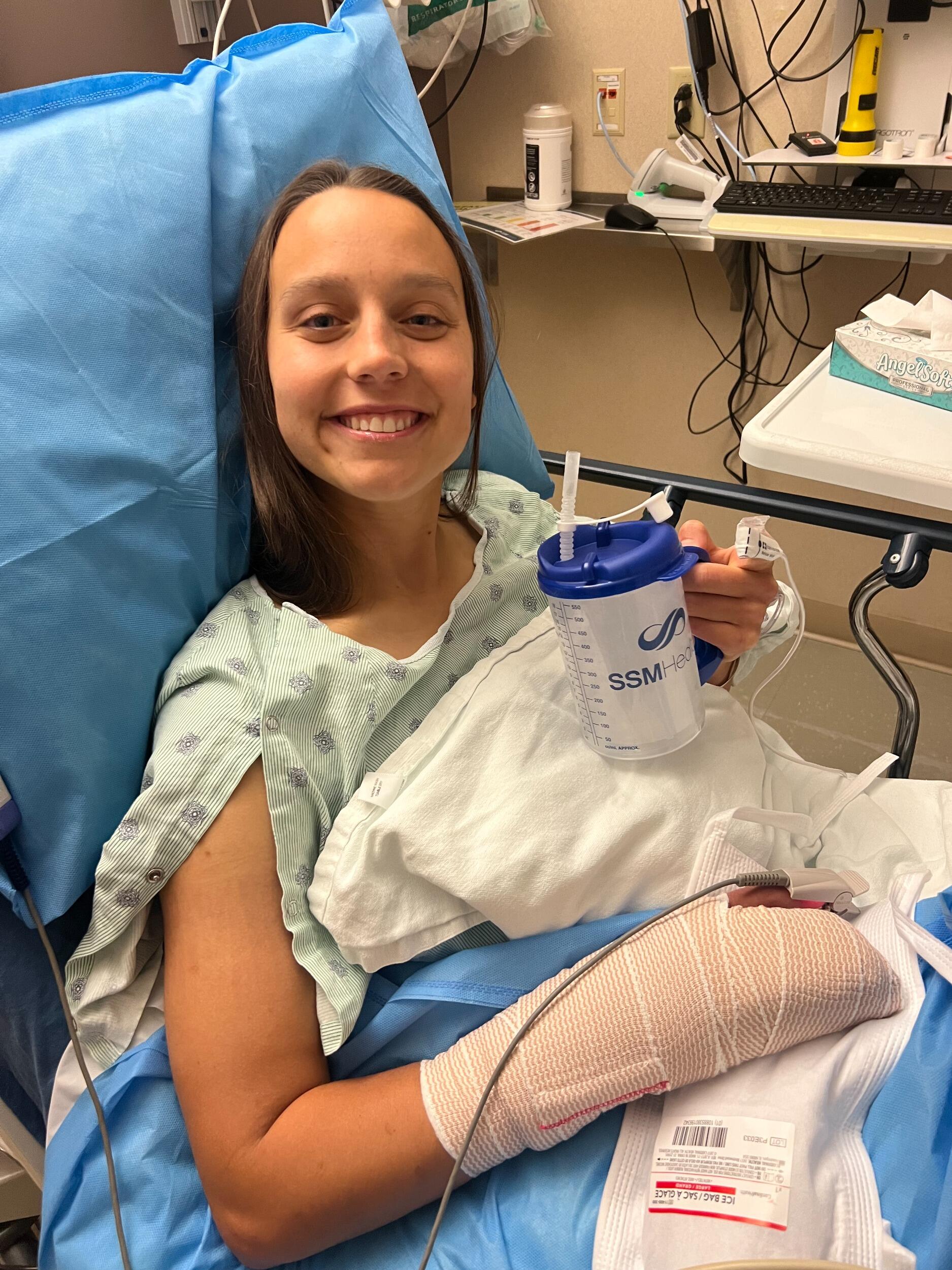 Jess gets surgery for broken pinky