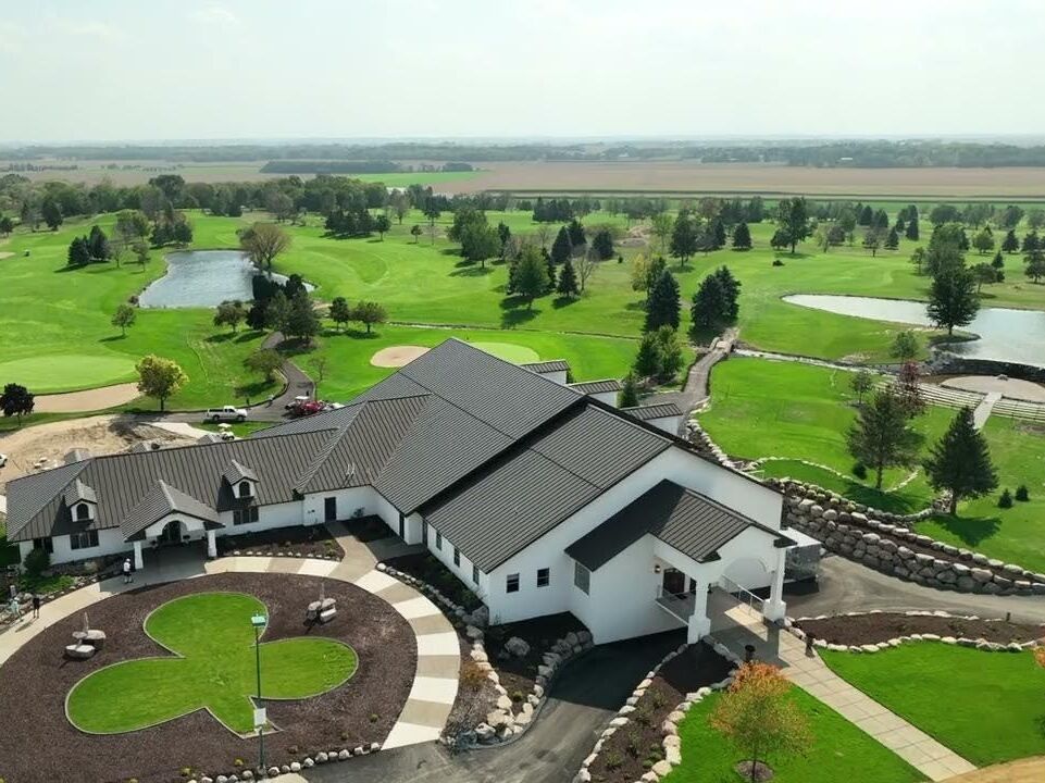 Picture of Emerald Greens Golf Course + Bogeys Pub & Simulators