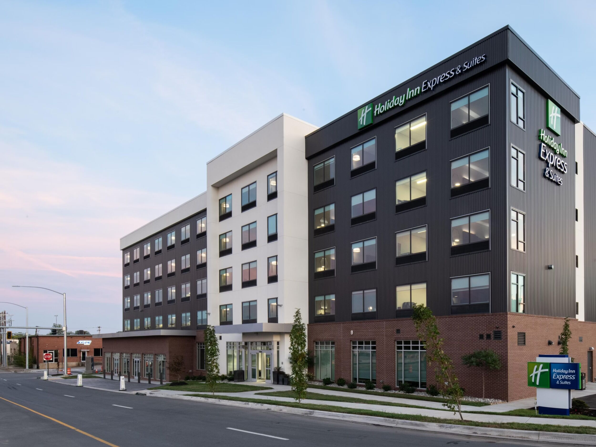 Picture of Holiday Inn Express & Suites Little Rock Downtown, an IHG Hotel