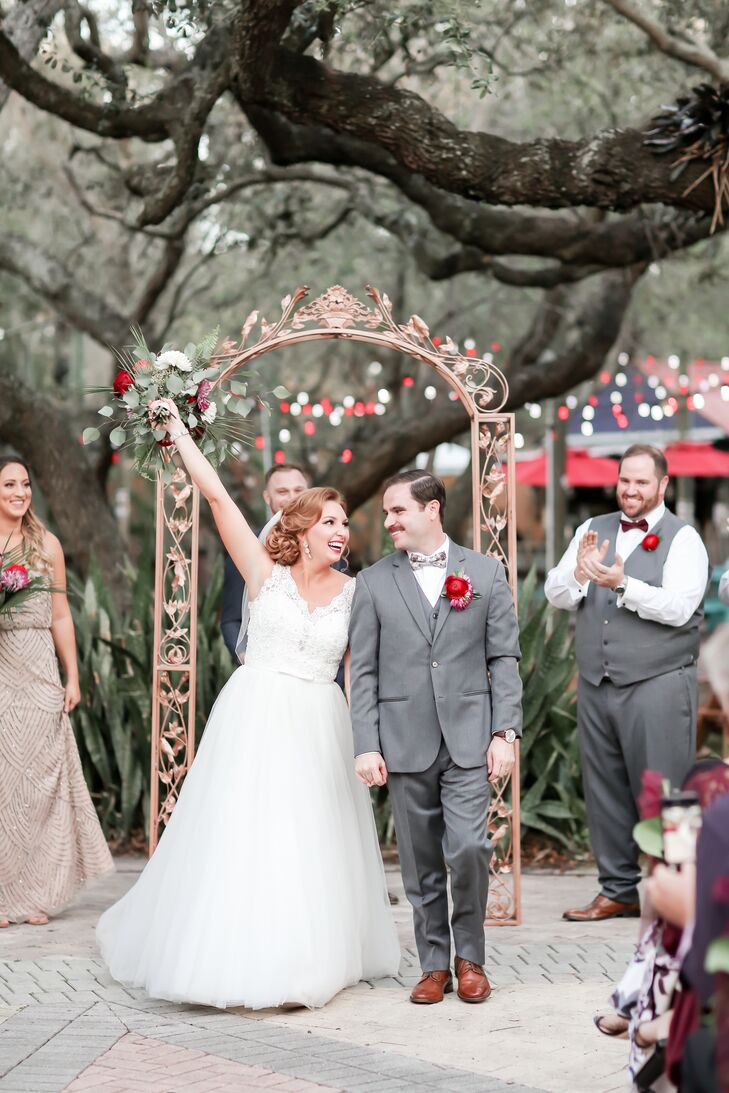 Elegant Ceremony at ZooTampa at Lowry Park