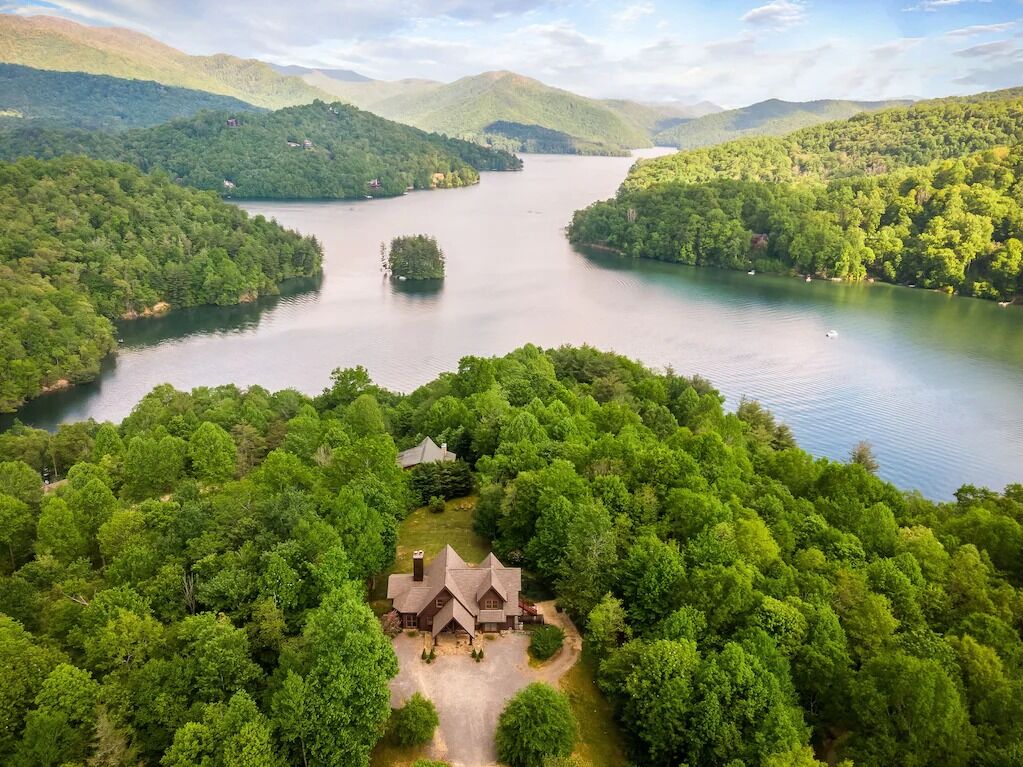 Picture of Secluded Cabin