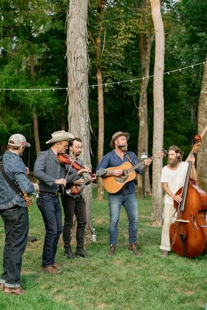 Blue Grass Band at Saddle Wood Farms in Murfreesboro, Tennessee