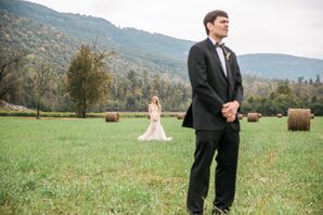 Georgia Farm Wedding First Look