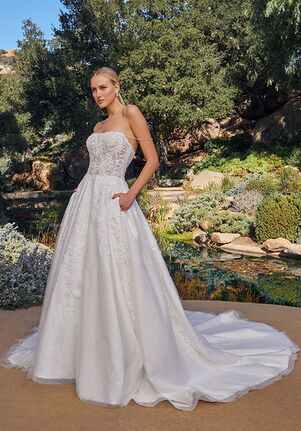 Casablanca Bridal Style 2522 August A-Line Wedding Dress