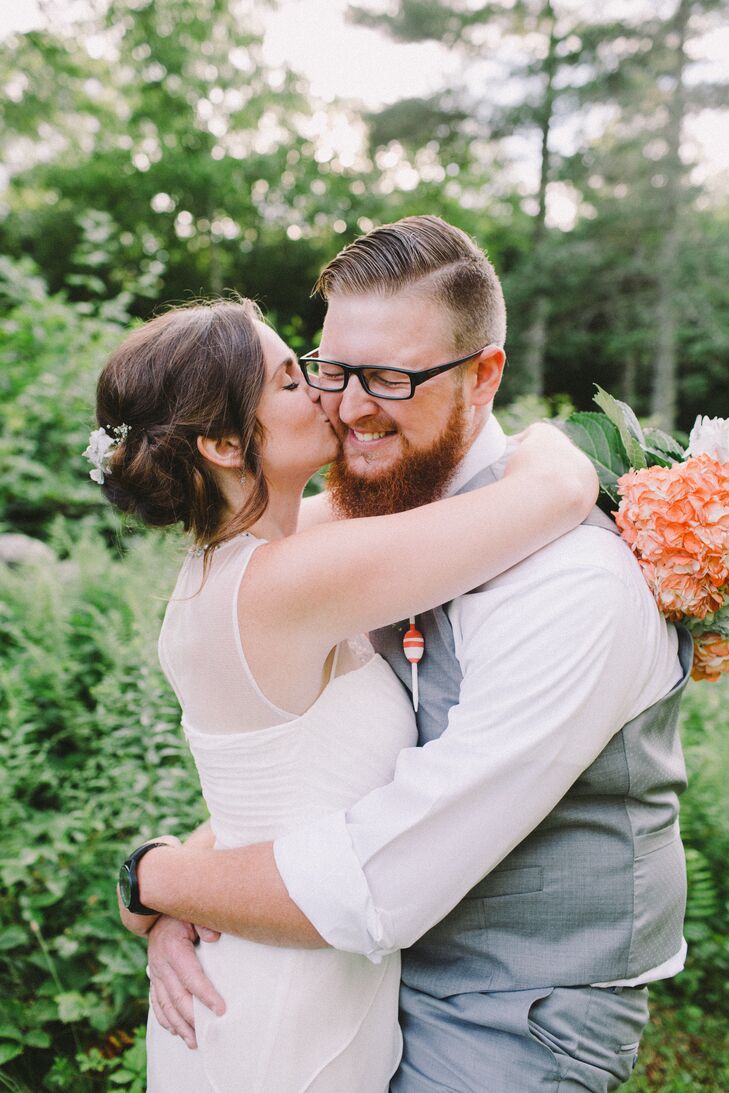 "We wanted our theme to be nautical, but not obnoxiously so," Holly Walton (23 and an administrative assistant) says of her wedding to Kenneth Roe (23