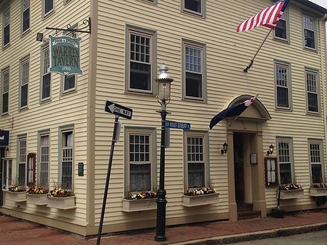 Picture of Warren Tavern
