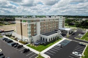 Picture of Holiday Inn Hotel & Suites Farmington Hills Detroit NW an IHG Hotel