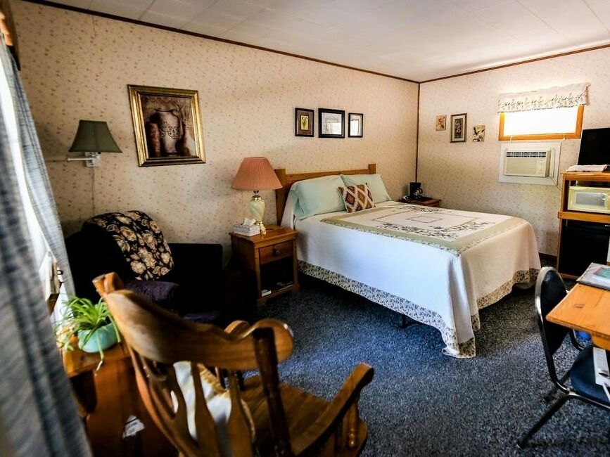 Picture of The Pines Country Inn