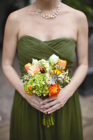 Bridesmaids' Fresh Bouquets