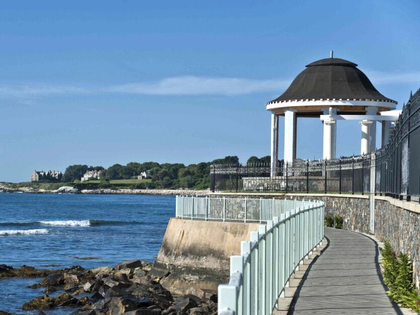 Picture of Cliff Walk - The Breakers