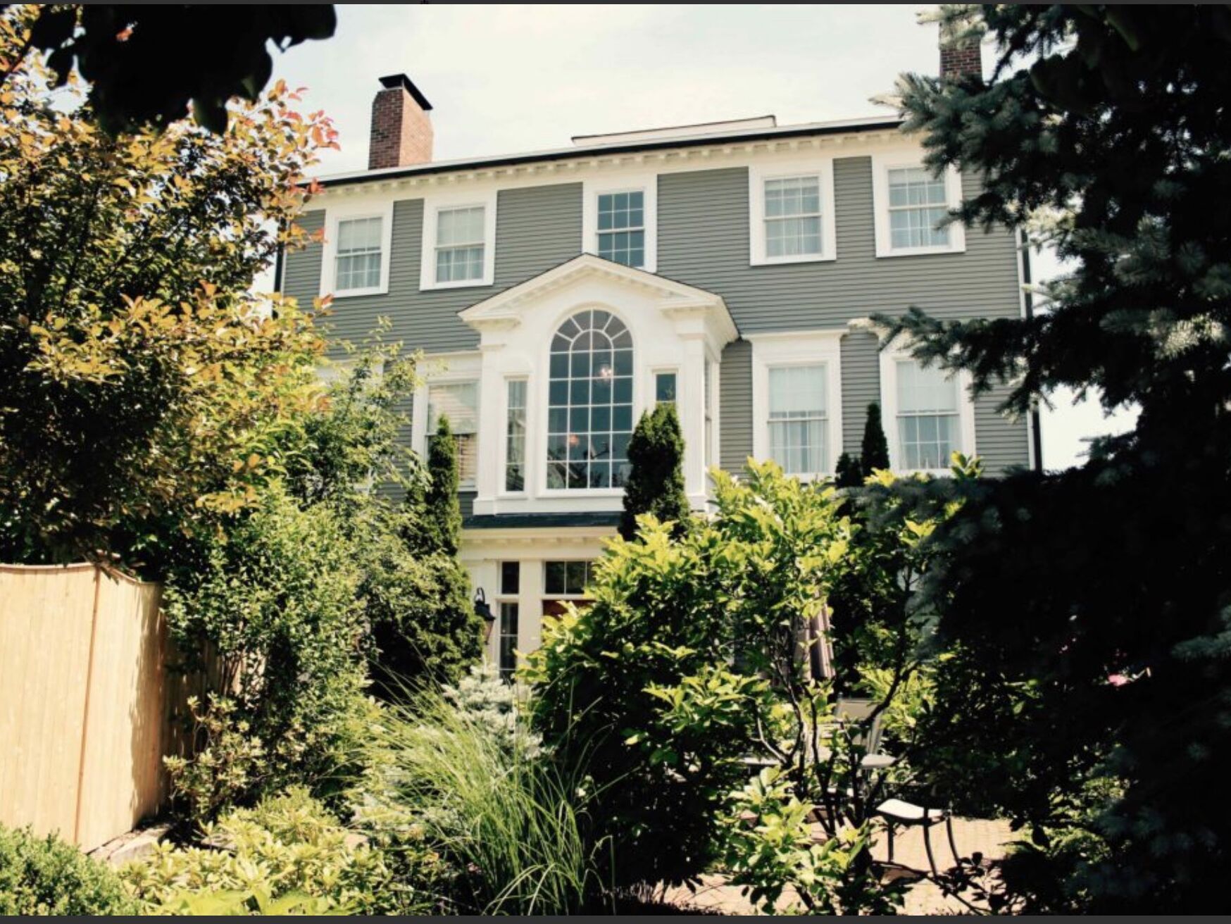 Picture of Compass Rose Inn