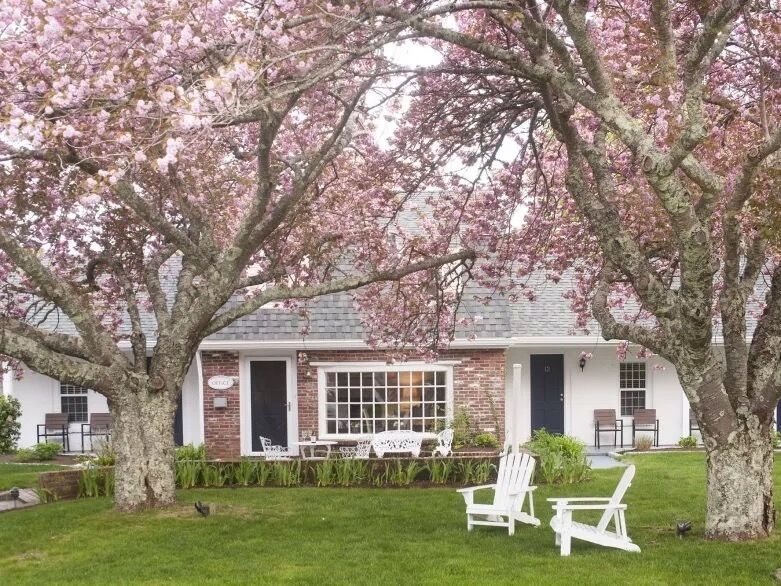 Picture of Chatham Seafarer Inn