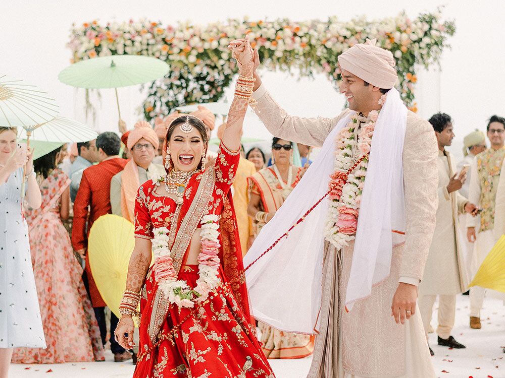 What to Expect at an Indian Wedding Traditions and Customs Creampie 1000x750 image What to Expect at an Indian Wedding Traditions and Customs photo