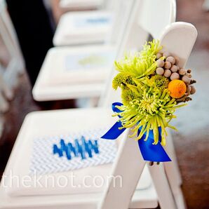 Mum and Berry Ceremony Decor