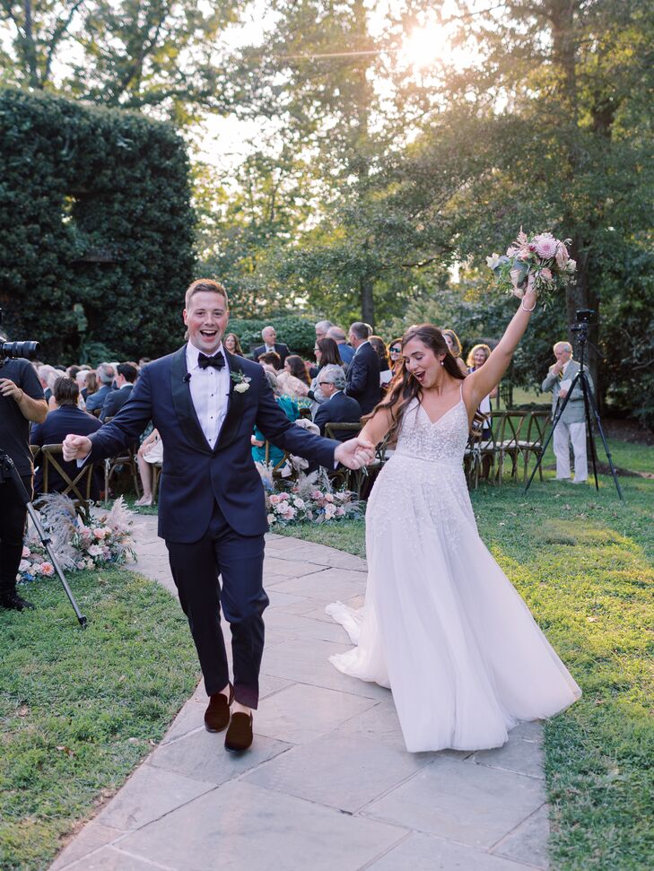 Dylan’s sister, who’s a Broadway singer, sang at the ceremony before the couple recessed to “This Will Be (an Everlasting Love),” by Natalie Cole. Later, a string quartet played pop music during cocktail hour, and at the reception, a live band kept the vibe high all night.