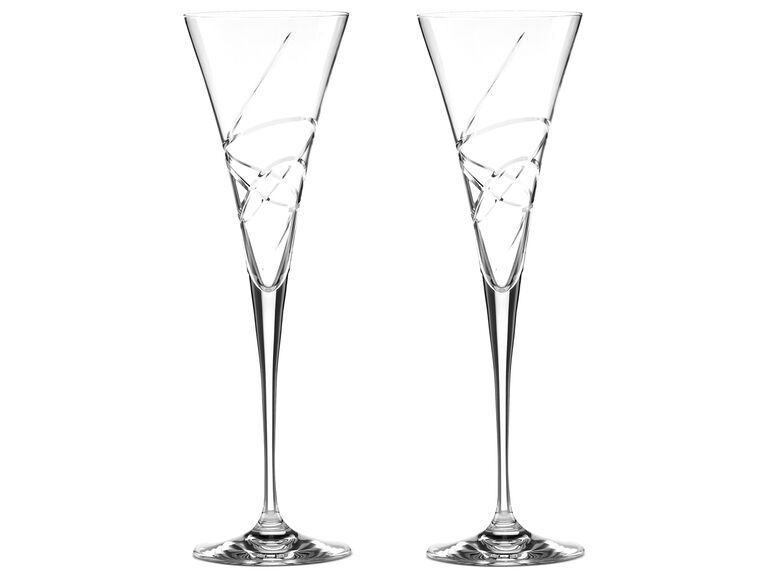 Trumpet-shaped crystal champagne flutes for wedding