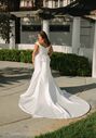 Essense of Australia D3582 plus Fit-and-Flare Wedding Dress - thumbnail - 5