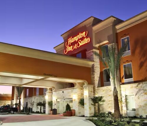 Picture of Hampton Inn & Suites Winnie