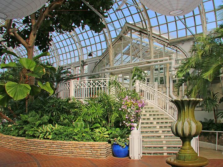 Picture of Franklin Park Conservatory and Botanical Gardens