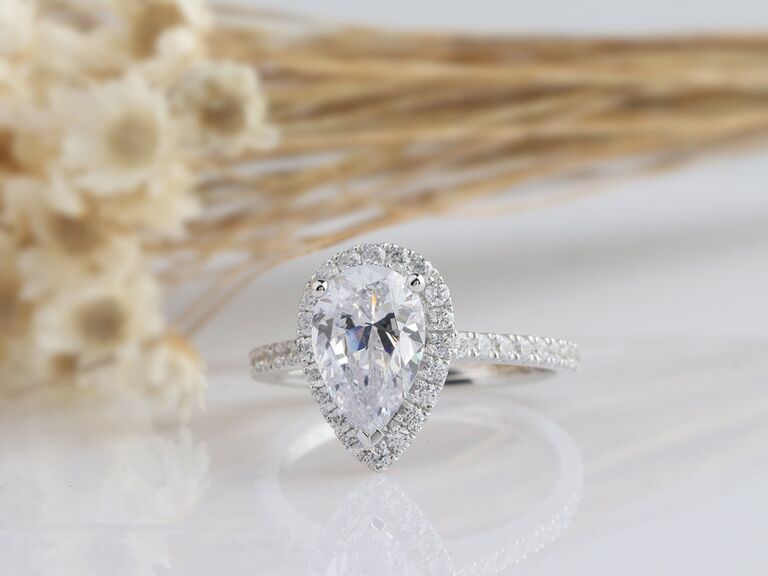 Yeefvm 14K solid gold halo ring