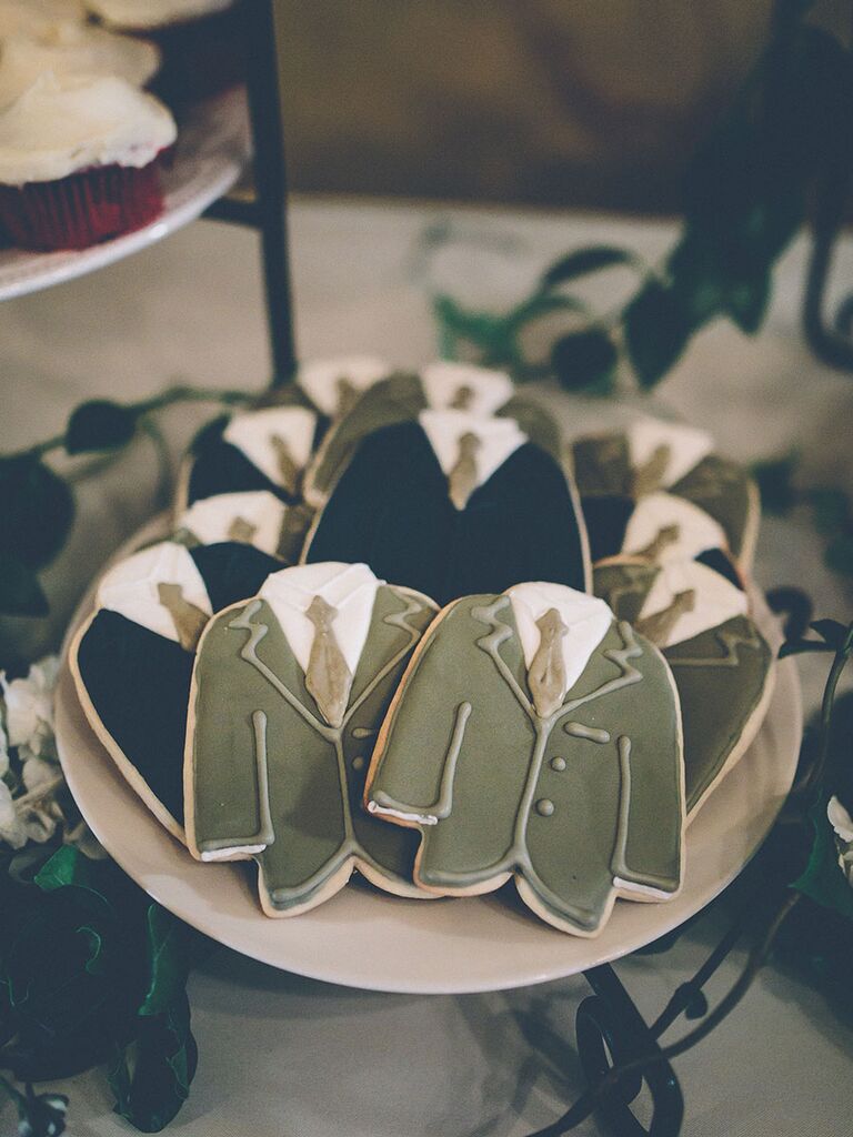 Decorated cookies for a classic wedding